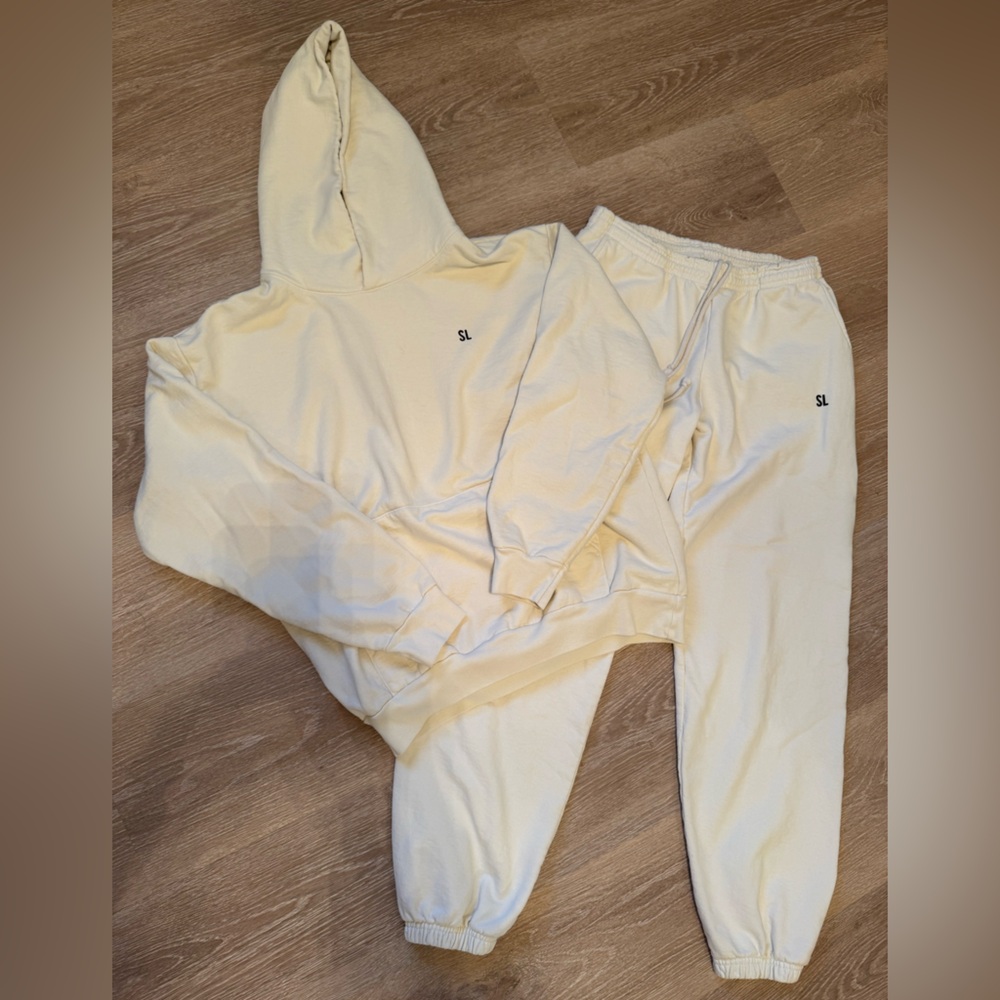 Samaria Leah 2 piece set size Large